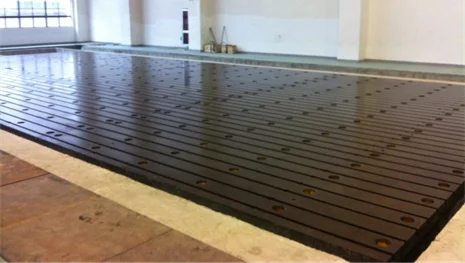 Система соединения нескольких монтажных плит