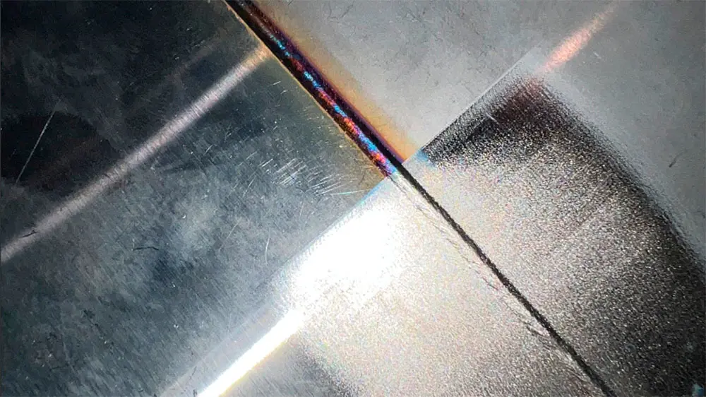 зачистка сварного шва лазером