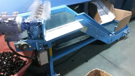 Ленточный конвейер с сепаратором. Серия IVT-A-A009