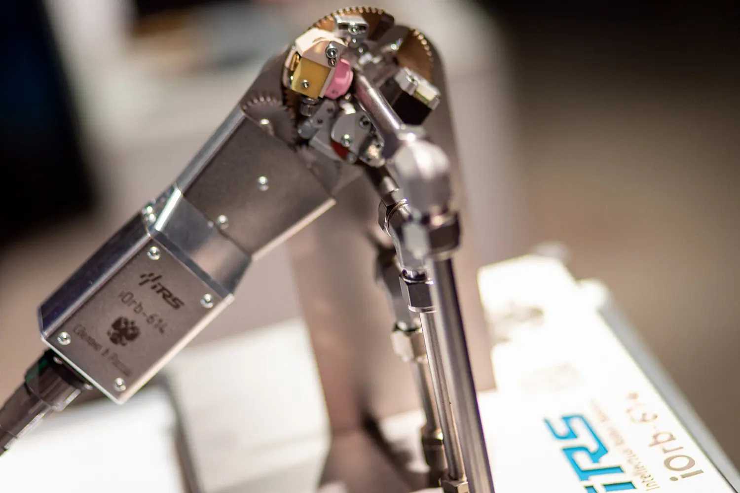 Компания «Интеллектуальные Робот Системы» на семинаре по роботизации аэрокосмического производства