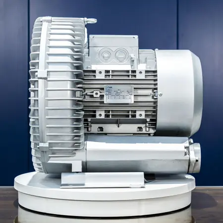 Воздуходувка одноступенчатая IRV-X004-053 (530 м³/ч, 4,3 кВт)