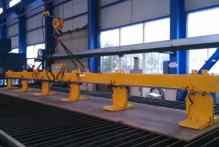 DM4 T12-070 Вертикальная магнитная траверса для листового металла