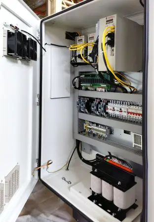 Токарный станок с ЧПУ IRT HTM200-700