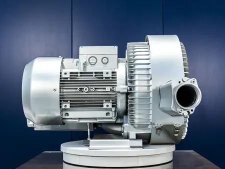 Воздуходувка двухступенчатая IRV-X004-059 (520 м³/ч, 5,5 кВт)