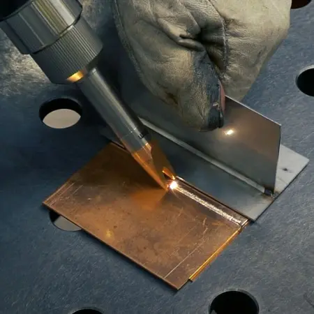 Система ручной лазерой сварки, резки и очистки VPG LiteWELD XR Pro