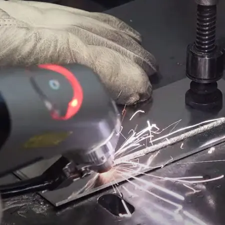 Система ручной лазерой сварки, резки и очистки VPG LiteWELD XR Pro