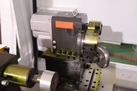 CBH-LSH650 Высокоскоростной станок для ротационной вытяжки металла с ЧПУ